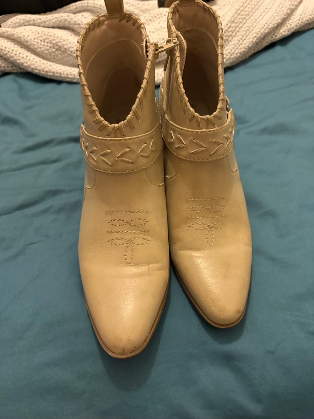 FRYE AND CO. Tan Braided-Trim Pointed Ankle Boots